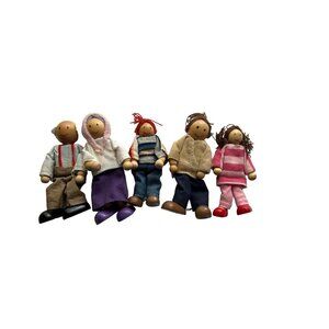 Lot of 5 Mellisa and Doug toy Figures - Excellent Condition